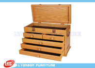 La scatola di presentazione di legno su misura del controsoffitto del MDF del negozio per i prodotti presenta