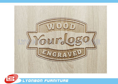 Logo di legno inciso su misura dell'esposizione per l'accessorio dell'esposizione, pittura finita